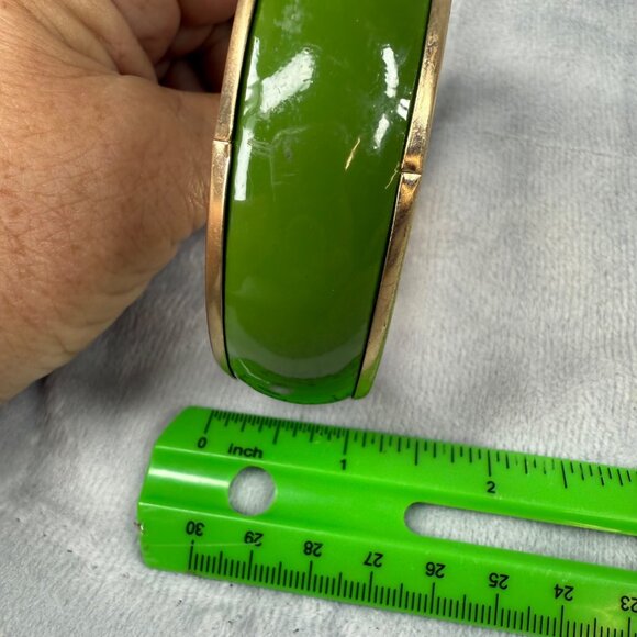 Vintage Gold-Tone & Green Enamel Slip on Bangle Bracelet Women Larger Size - Picture 7 of 16